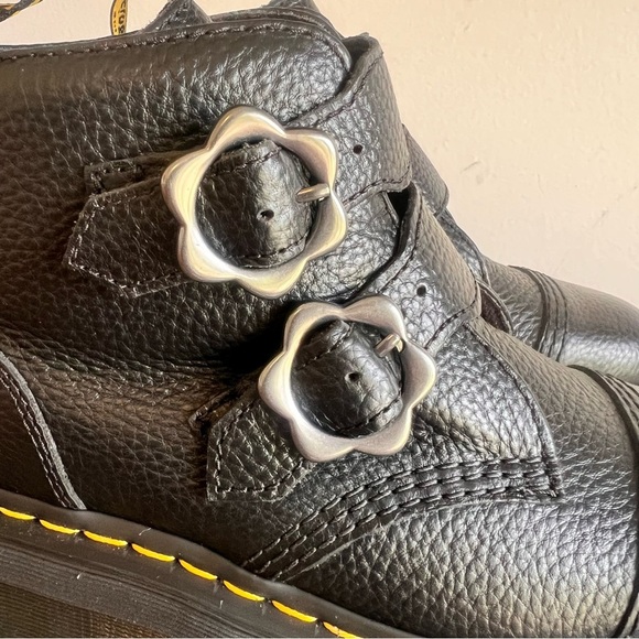 NEW Dr. Martens Women's Devon Flower Black Boot - Picture 2 of 10